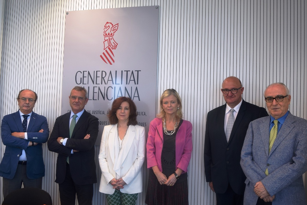 Justicia acuerda con los abogados valencianos un nuevo modelo de justicia gratuita