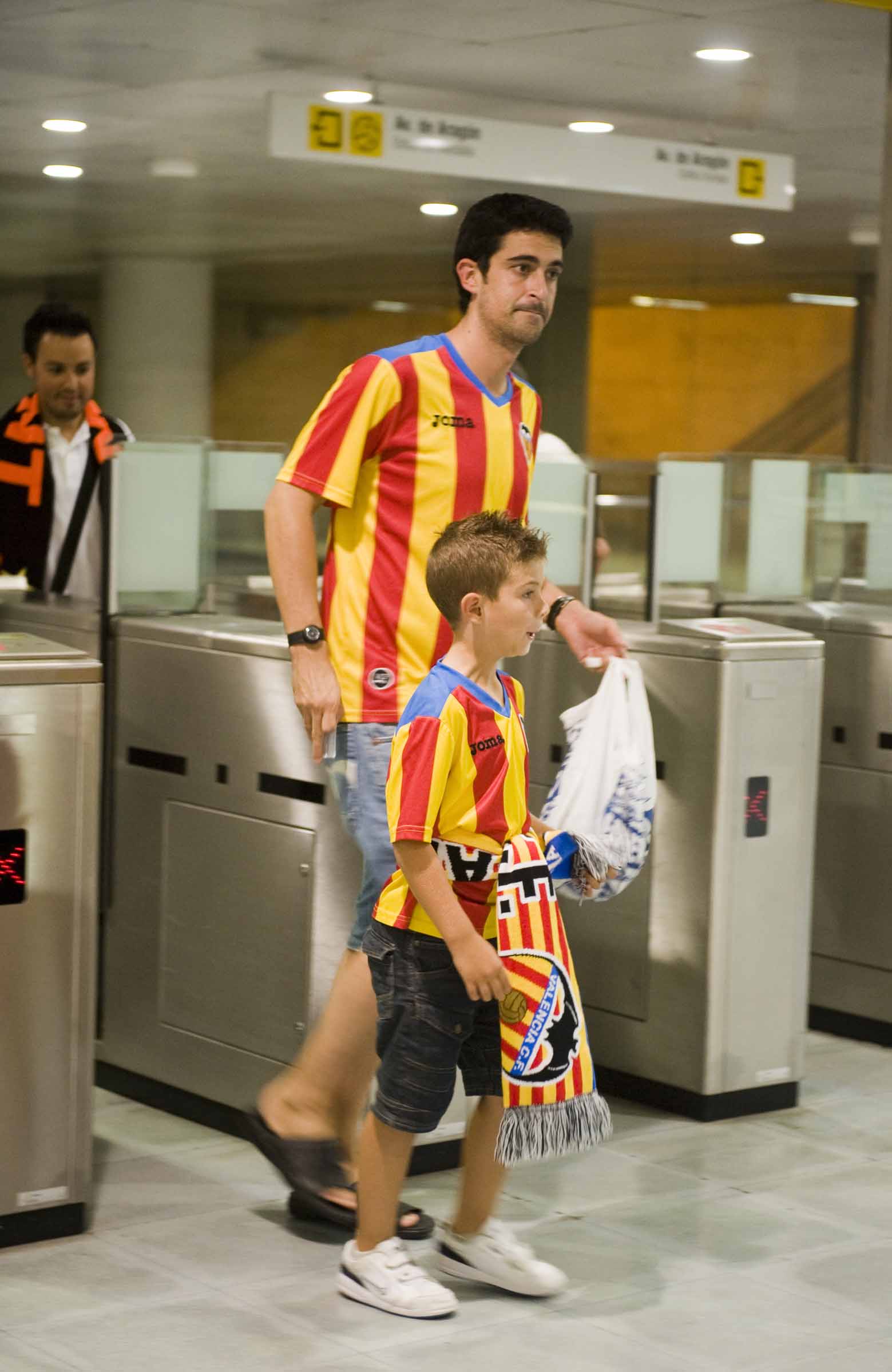 Metrovalencia ofrece el viernes servicios especiales tras el partido Valencia-Málaga