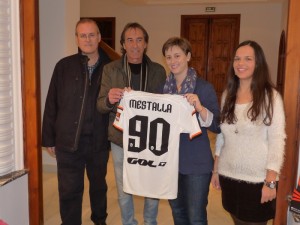 Benetússer acoge una exposición que repasa los 90 años del estadio de Mestalla