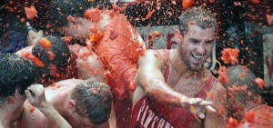 El centro de salud de Buñol refuerza su plantilla ante la afluencia de asistentes a la Tomatina