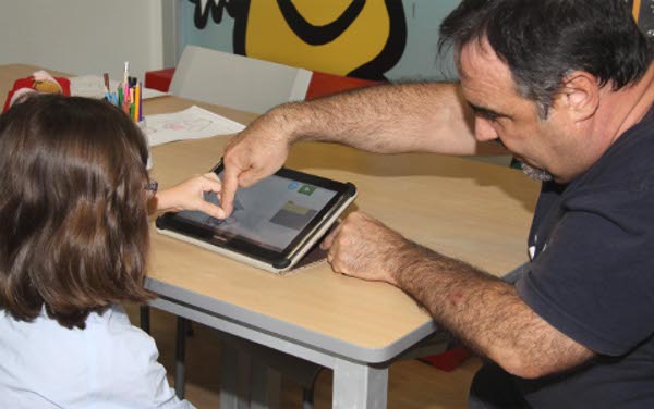 Los pacientes pediátricos del Hospital La Fe participan en actividades para el fomento de la lectura y la escritura