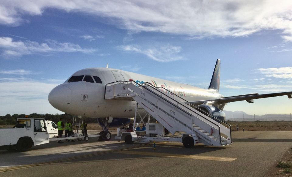 El aeropuerto de Castellón cierra un nuevo acuerdo para el desarrollo de actividades de desmontaje de aviones