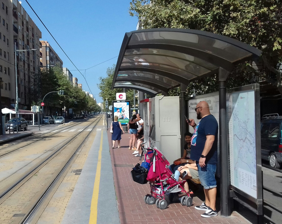 Metrovalencia adapta la información de horarios y calendarios del tranvía de València para facilitar su identificación y comprensión