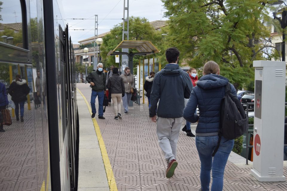 Las personas usuarias de Metrovalencia superan los 8 viajes de media en sus desplazamientos semanales