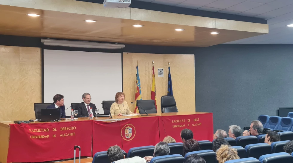 Clausura a cargo de María Emilia Adán