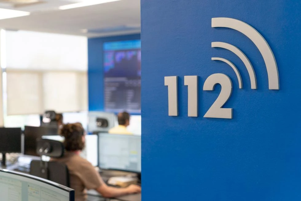 112